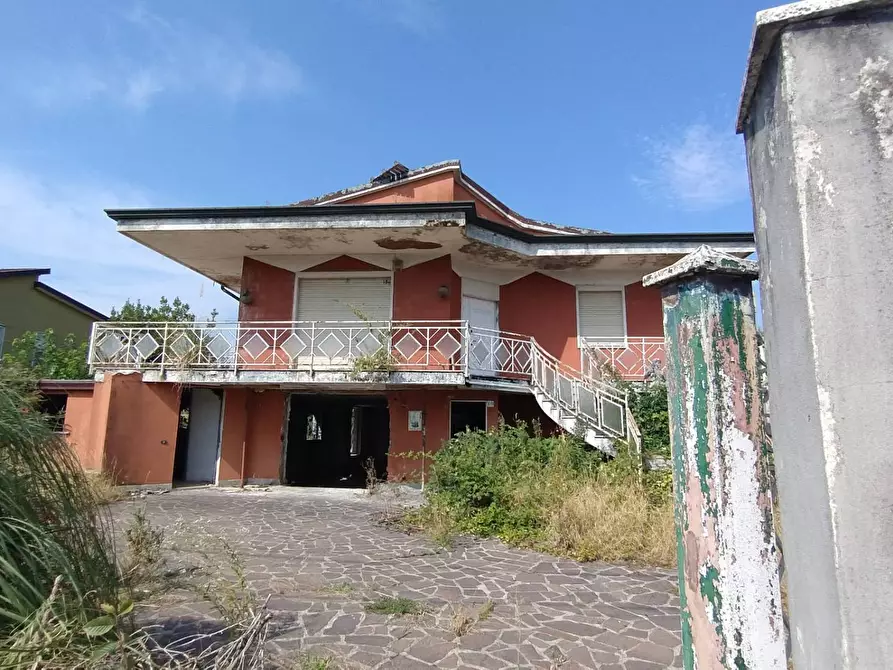 Immagine 11 di Villa in vendita  in VIA KOLBE 10 a Arcene