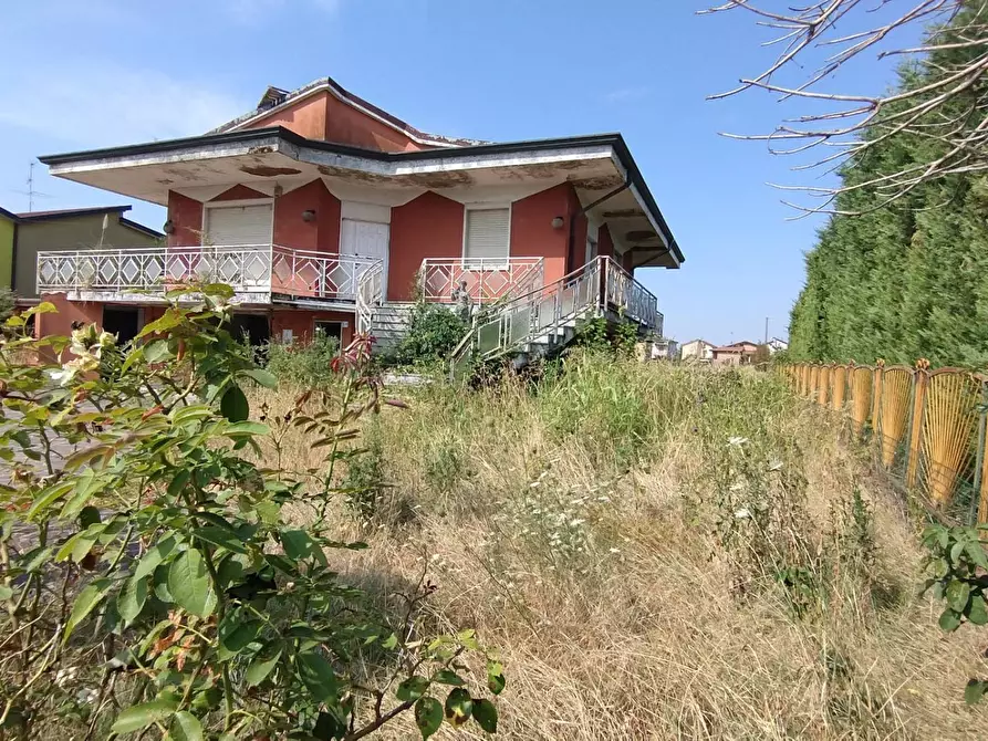 Immagine 6 di Villa in vendita  in VIA KOLBE 10 a Arcene