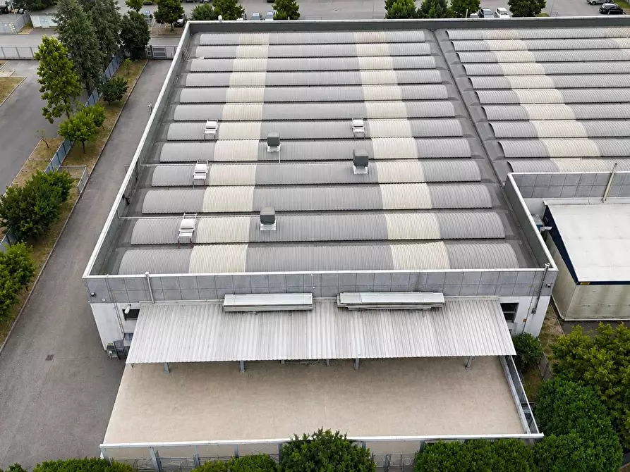 Immagine 13 di Capannone industriale in affitto  in Via giuseppe di vittorio 10 a Presezzo