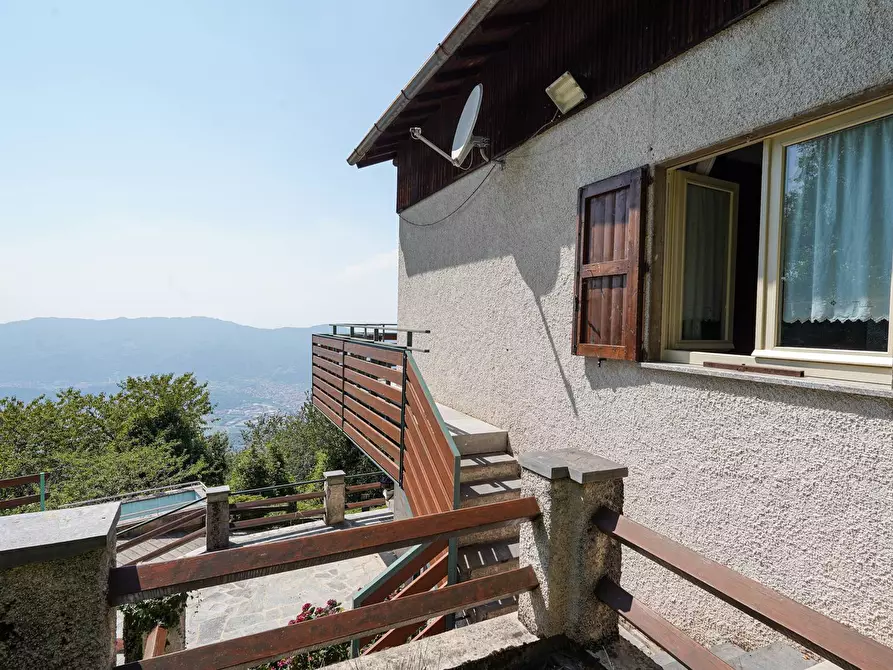 Immagine 7 di Villa in vendita  in VIA COLLE DI SOGNO a Carenno