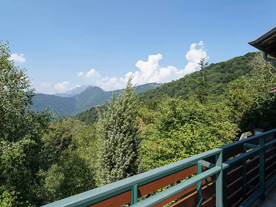 Immagine 13 di Villa in vendita  in VIA COLLE DI SOGNO a Carenno
