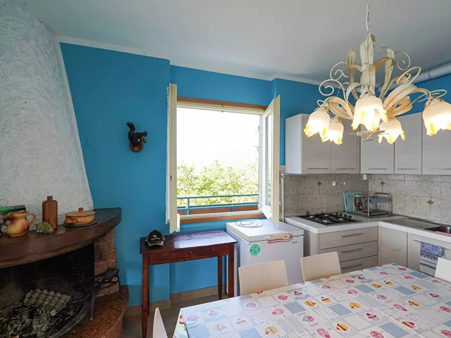 Immagine 18 di Villa in vendita  in VIA COLLE DI SOGNO a Carenno