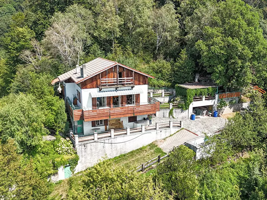 Immagine 42 di Villa in vendita  in VIA COLLE DI SOGNO a Carenno