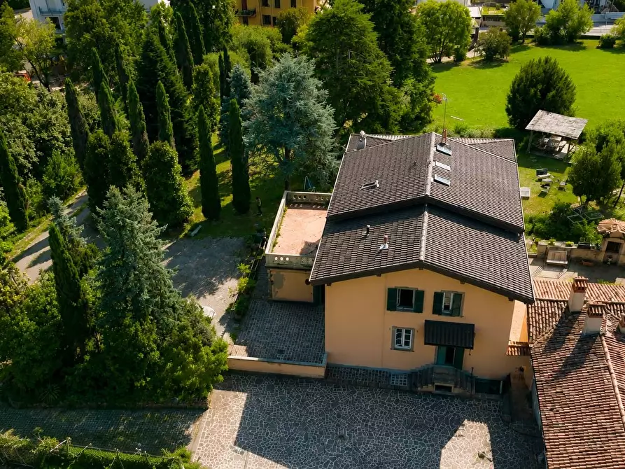 Immagine 2 di Villa in vendita  in Via Mirabella 17 a Ardesio