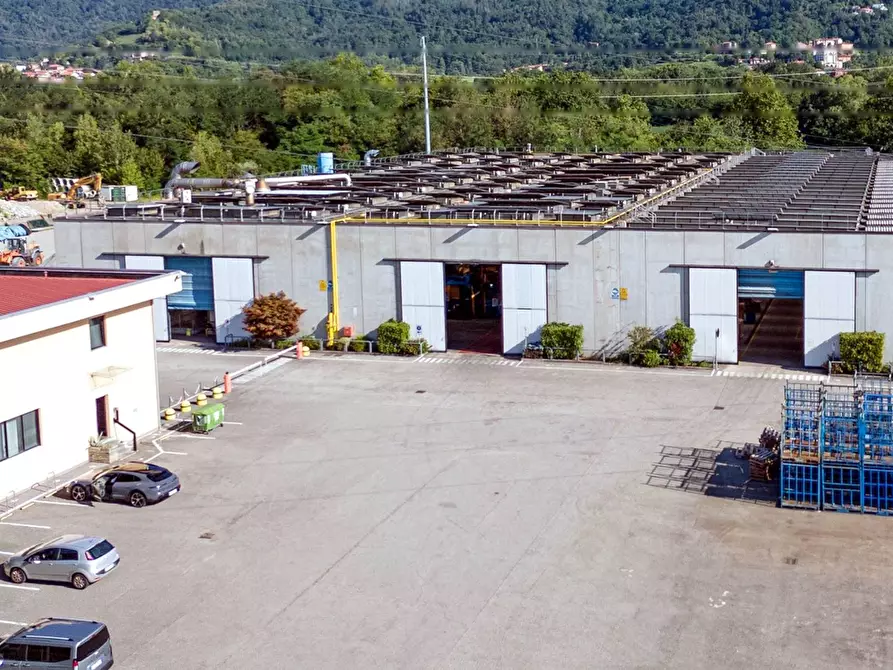 Immagine 1 di Capannone industriale in vendita  in via Bedesco 37 a Sotto Il Monte Giovanni Xxiii