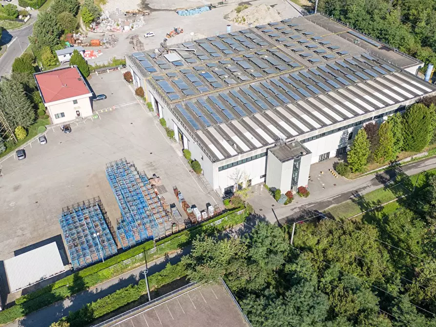 Immagine 7 di Capannone industriale in vendita  in via Bedesco 37 a Sotto Il Monte Giovanni Xxiii