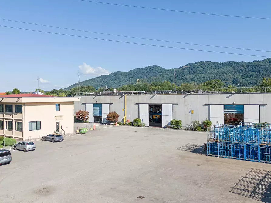 Immagine 16 di Capannone industriale in vendita  in via Bedesco 37 a Sotto Il Monte Giovanni Xxiii