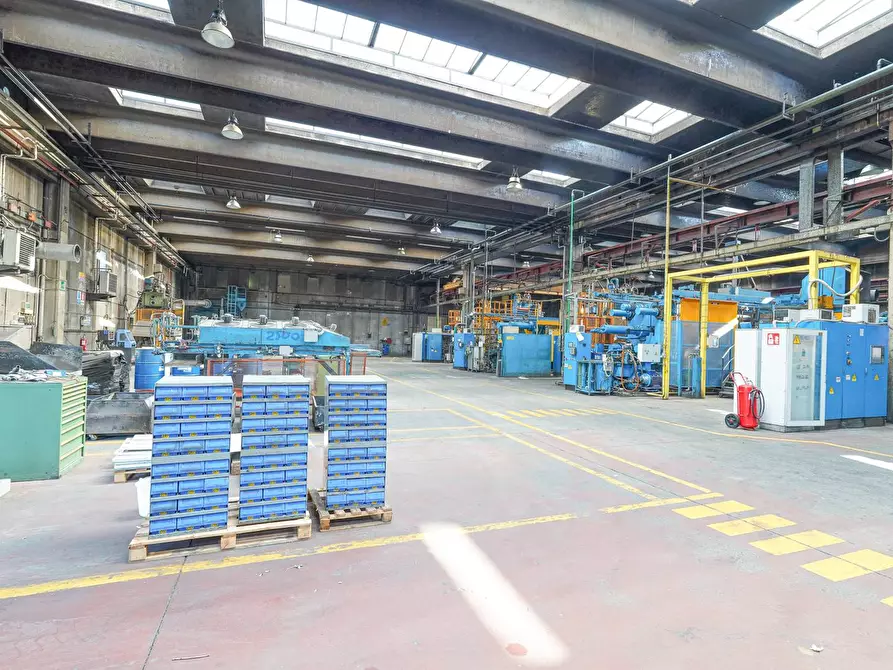 Immagine 18 di Capannone industriale in vendita  in via Bedesco 37 a Sotto Il Monte Giovanni Xxiii