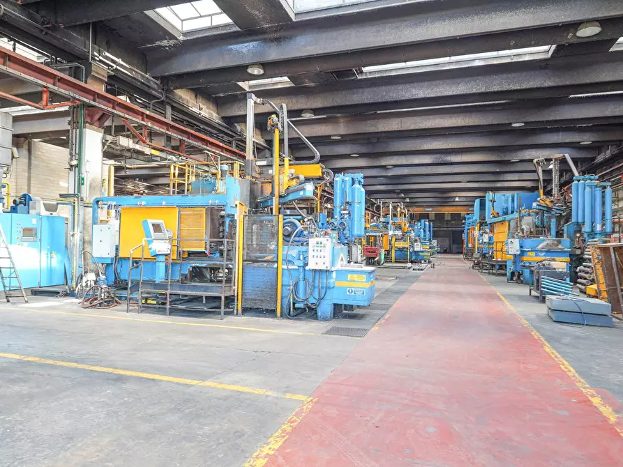 Immagine 17 di Capannone industriale in vendita  in via Bedesco 37 a Sotto Il Monte Giovanni Xxiii