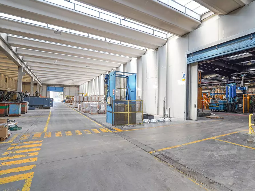Immagine 79 di Capannone industriale in vendita  in via Bedesco 37 a Sotto Il Monte Giovanni Xxiii