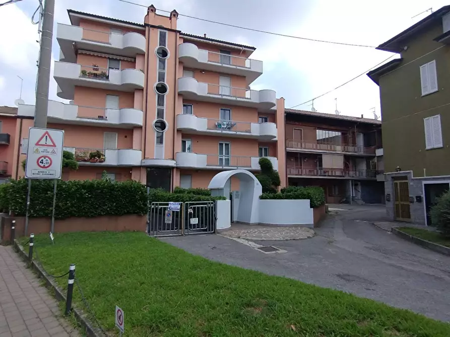 Immagine 14 di Appartamento in vendita  in P.zza VII Martiri a Almenno San Bartolomeo