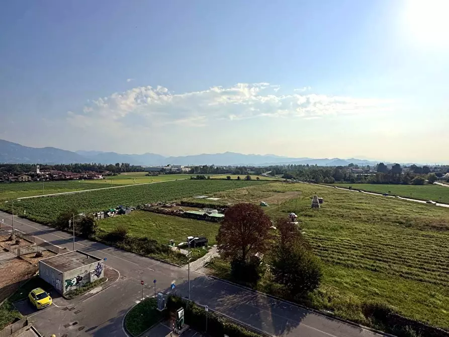 Immagine 4 di Ufficio in affitto  in Via Marco Biagi 95 a Almenno San Bartolomeo