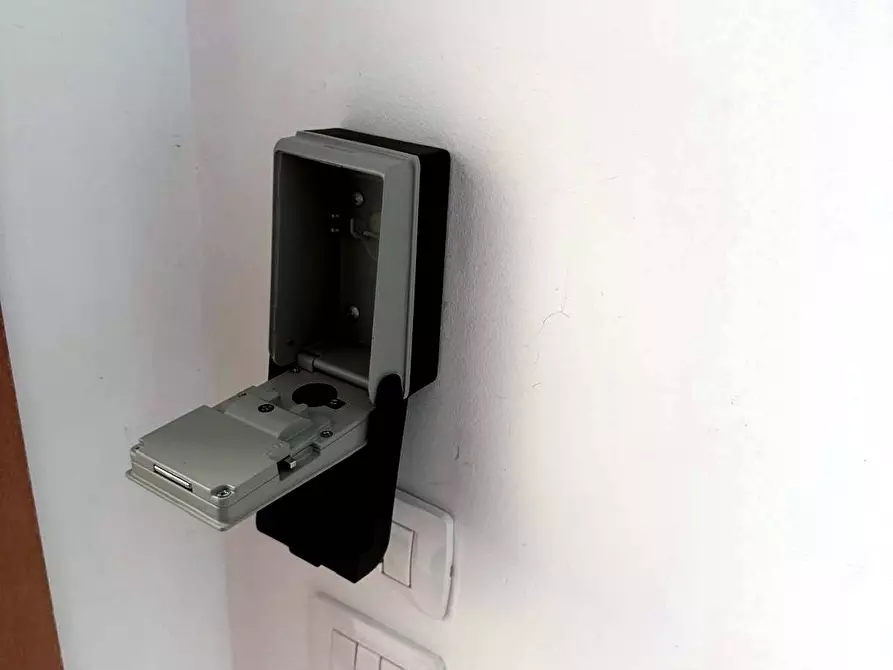 Immagine 24 di Ufficio in affitto  in Via Marco Biagi 95 a Almenno San Bartolomeo