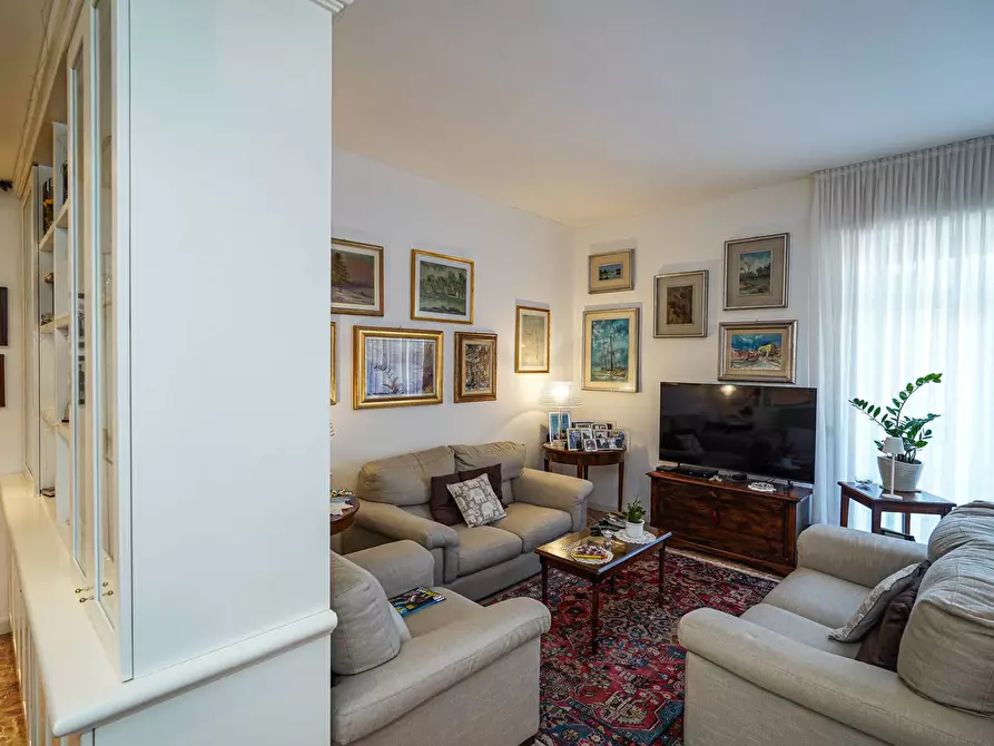 Immagine 8 di Appartamento in vendita  in via IV novembre 14 a Bergamo