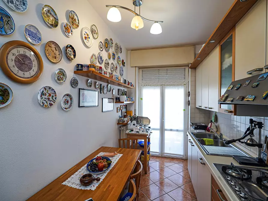 Immagine 11 di Appartamento in vendita  in via IV novembre 14 a Bergamo