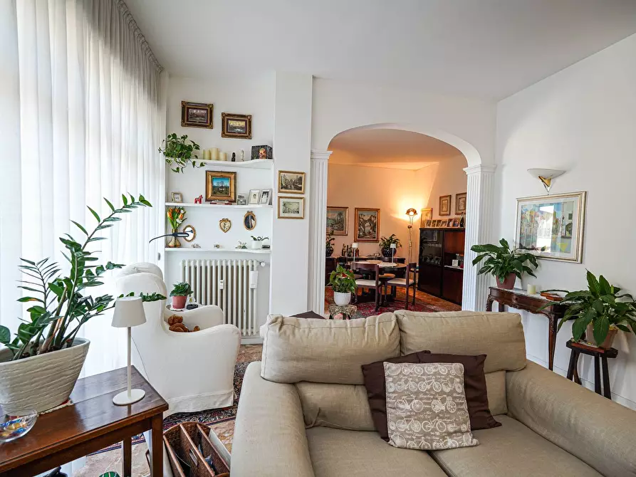 Immagine 40 di Appartamento in vendita  in via IV novembre 14 a Bergamo