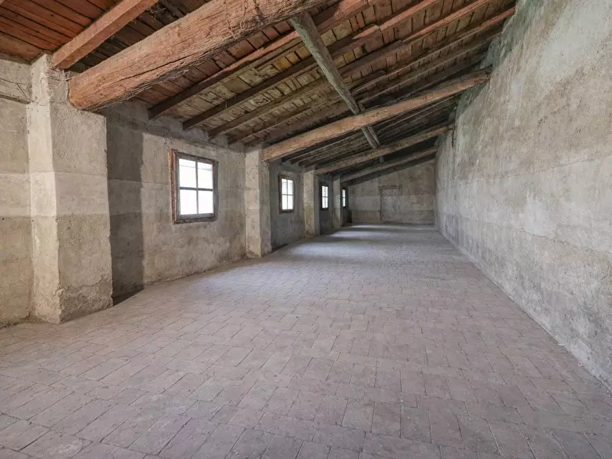Immagine 62 di Villa in vendita  a Ponte San Pietro