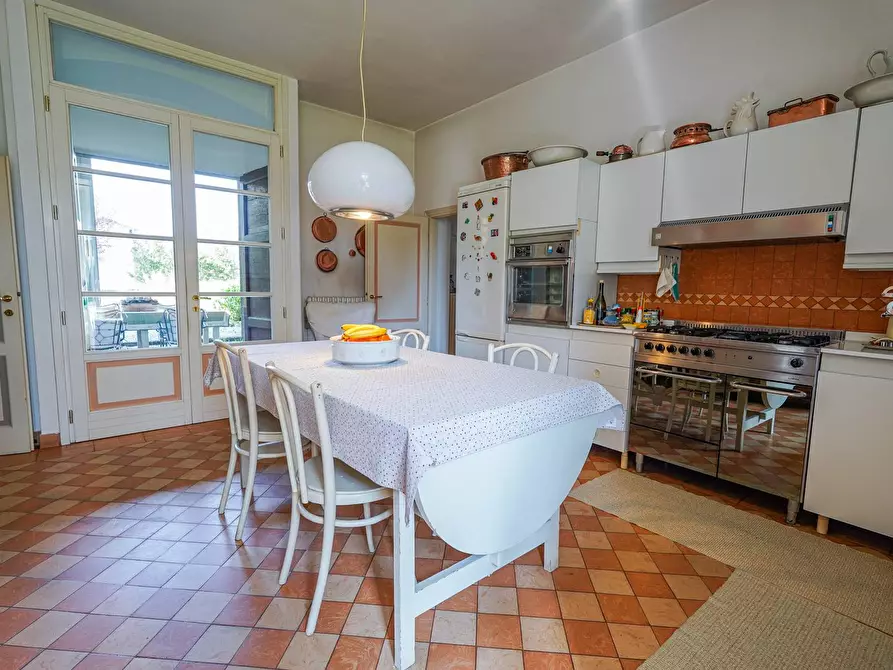 Immagine 32 di Villa in vendita  a Ponte San Pietro