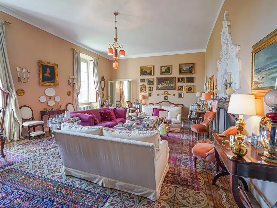 Immagine 41 di Villa in vendita  a Ponte San Pietro