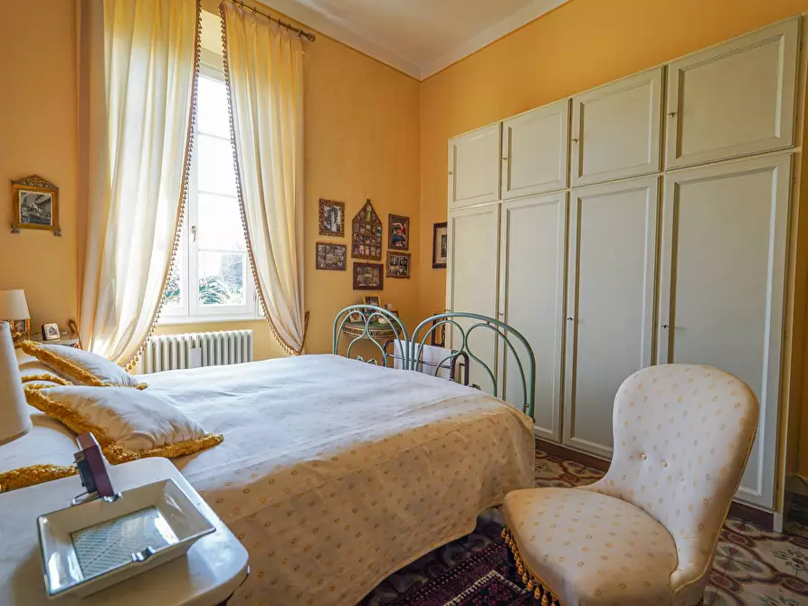 Immagine 43 di Villa in vendita  a Ponte San Pietro