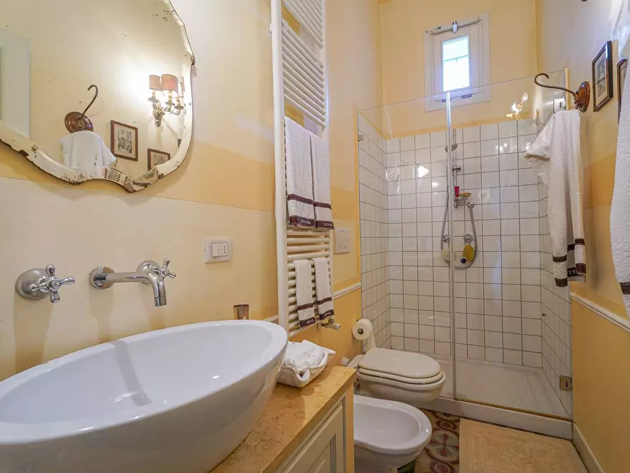 Immagine 53 di Villa in vendita  a Ponte San Pietro