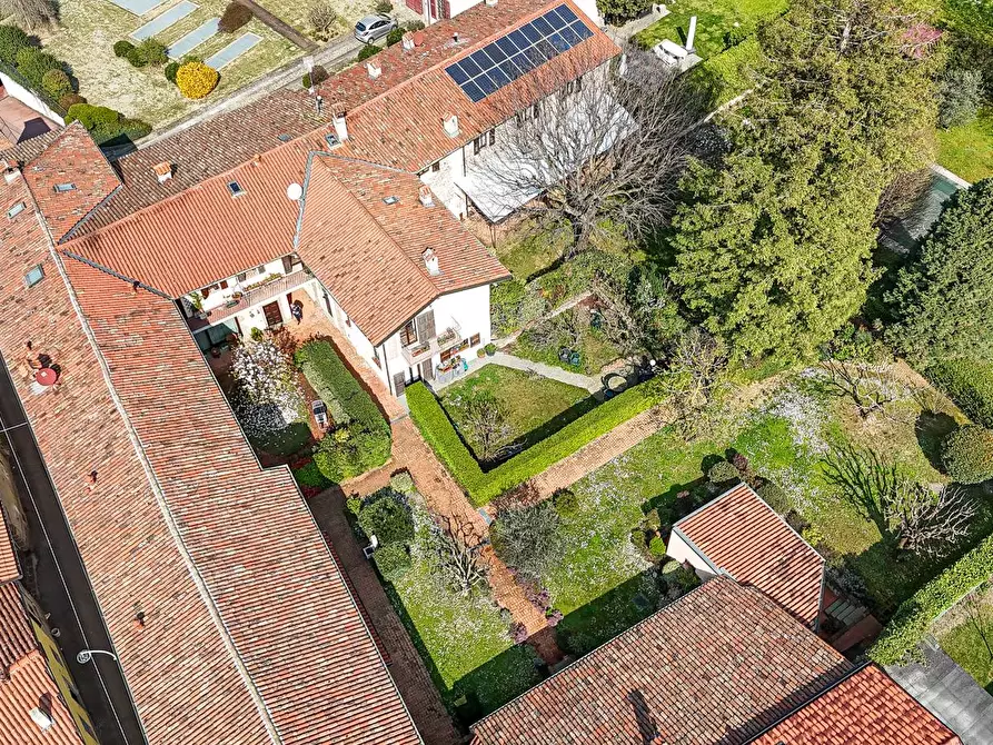 Immagine 58 di Villa in vendita  a Ponte San Pietro