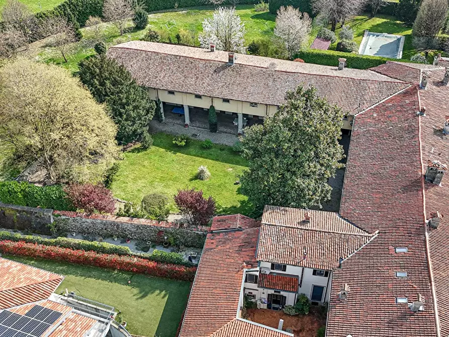 Immagine 5 di Villa in vendita  a Ponte San Pietro
