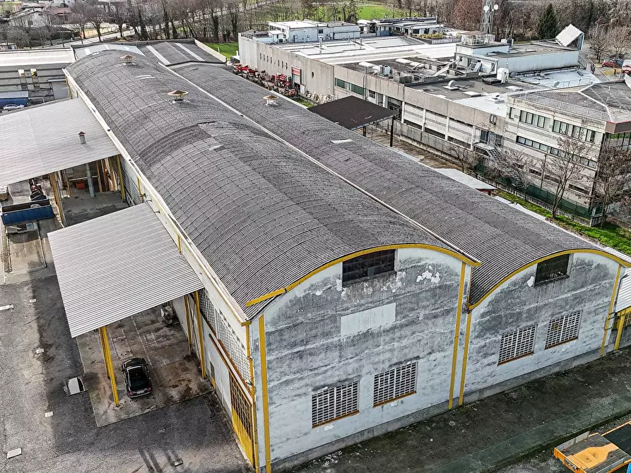 Immagine 3 di Capannone industriale in vendita  in Via Gandhi 1 a Treviolo