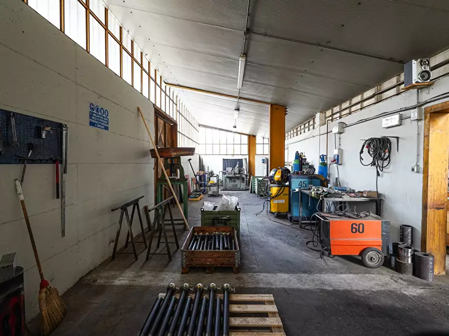 Immagine 9 di Capannone industriale in vendita  in Via Gandhi 1 a Treviolo