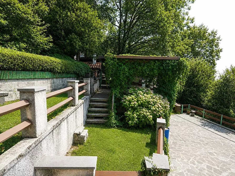 Immagine 6 di Villa in vendita  in VIA COLLE DI SOGNO a Torre De' Busi