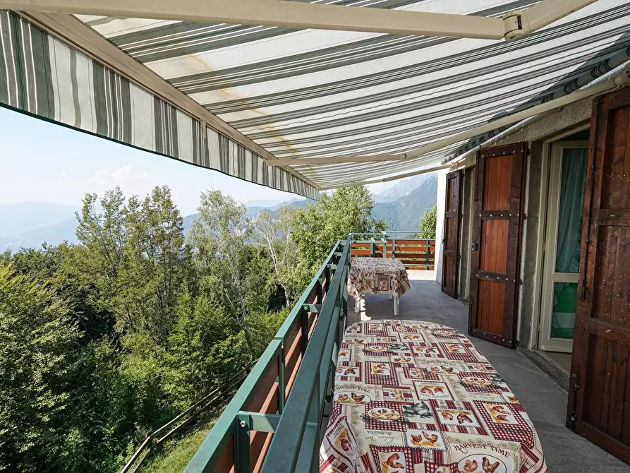 Immagine 12 di Villa in vendita  in VIA COLLE DI SOGNO a Torre De' Busi