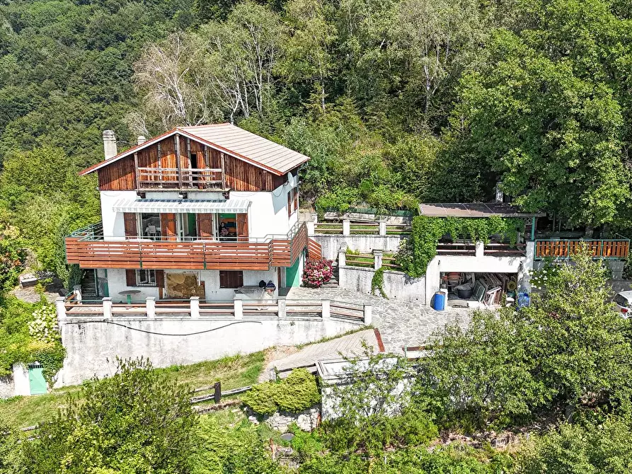 Immagine 2 di Villa in vendita  in VIA COLLE DI SOGNO a Torre De' Busi