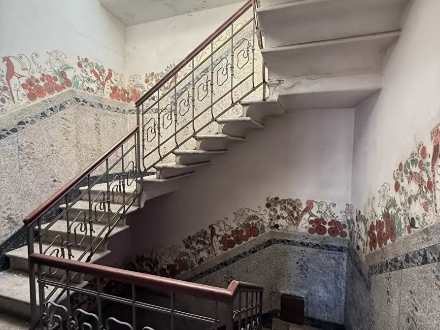 Immagine 11 di Villa in vendita  in piazza IV novembre a Lenna