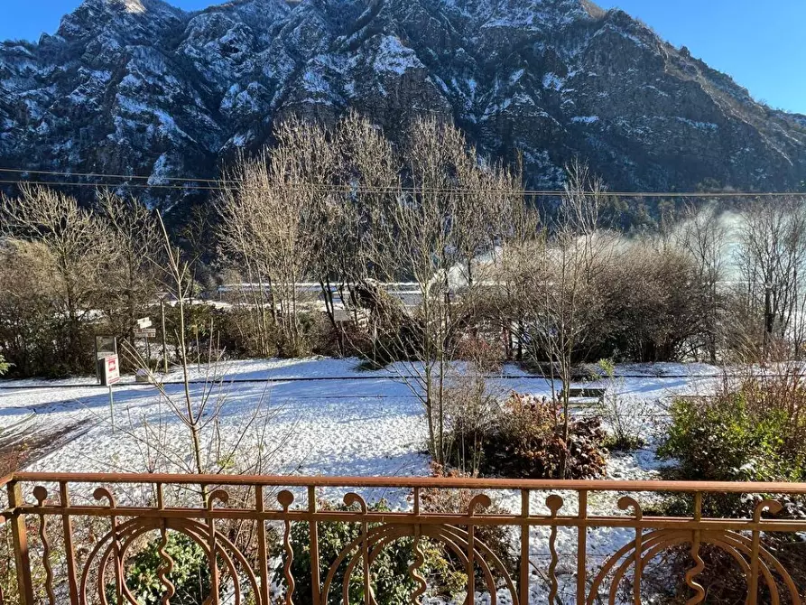Immagine 19 di Villa in vendita  in piazza IV novembre a Lenna