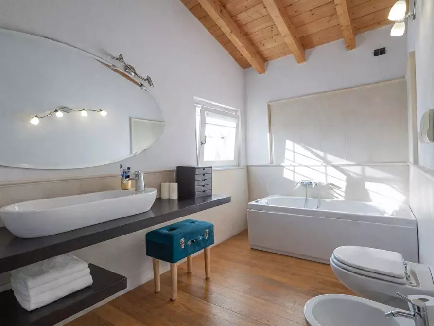 Immagine 7 di Villa in vendita  in via garibaldi 12 a Almenno San Bartolomeo