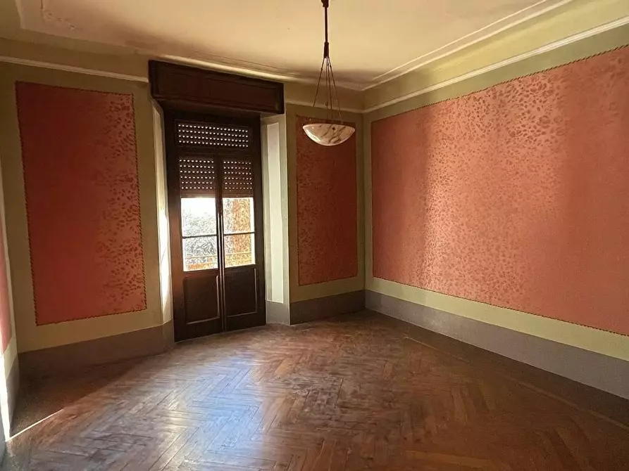 Immagine 5 di Villa in vendita  in piazza IV novembre a Lenna