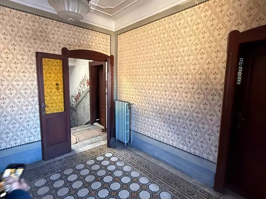 Immagine 8 di Villa in vendita  in piazza IV novembre a Lenna