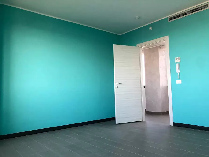 Immagine 5 di Ufficio in affitto  in via campobello 1 a Pomezia