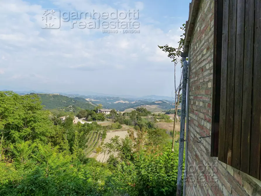 Immagine 27 di Casa indipendente in vendita  a Urbino