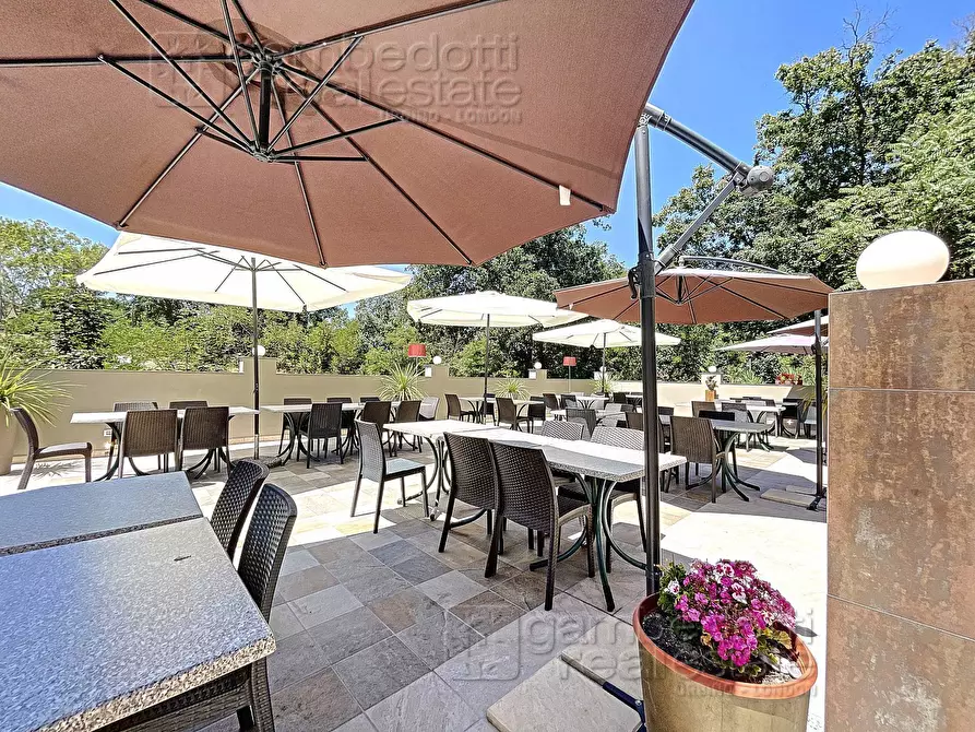 Immagine 27 di Attività commerciale in vendita  a Mondaino