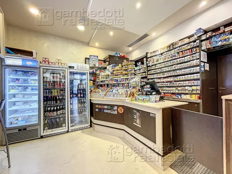 Immagine 10 di Bar / Ristorante in vendita  a Urbino