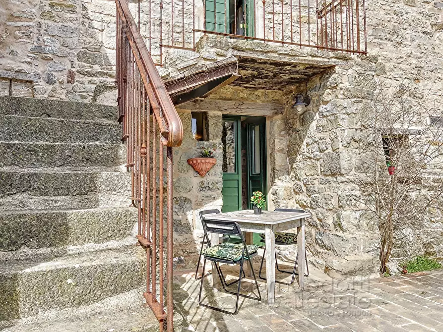 Immagine 13 di Appartamento in vendita  a Montecopiolo