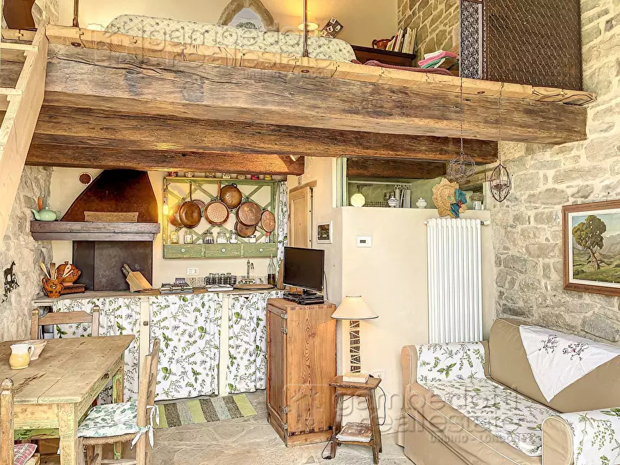 Immagine 9 di Casa indipendente in vendita  a Montecopiolo