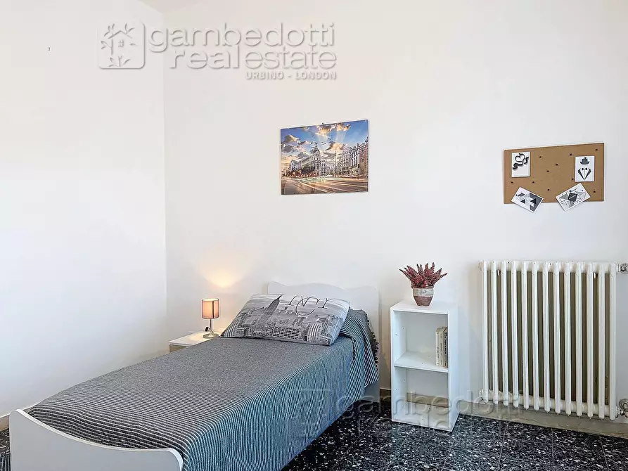 Immagine 9 di Camera in affitto  a Urbino
