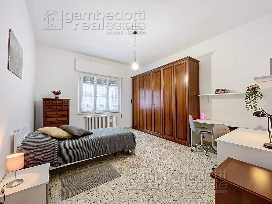Immagine 15 di Camera in affitto  a Urbino