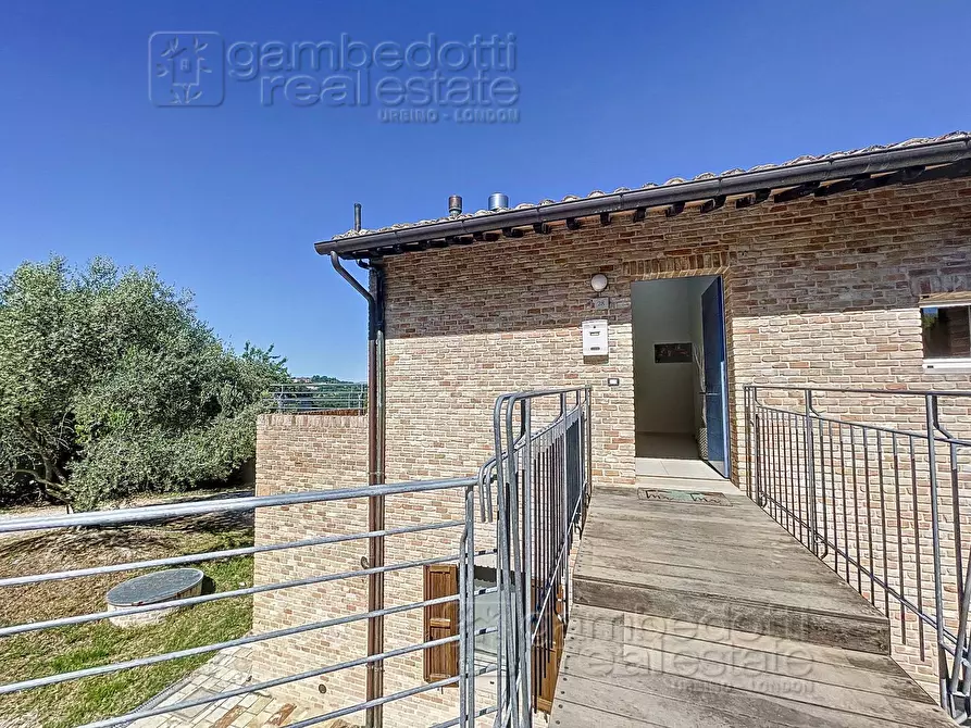Immagine 32 di Appartamento in affitto  a Urbino