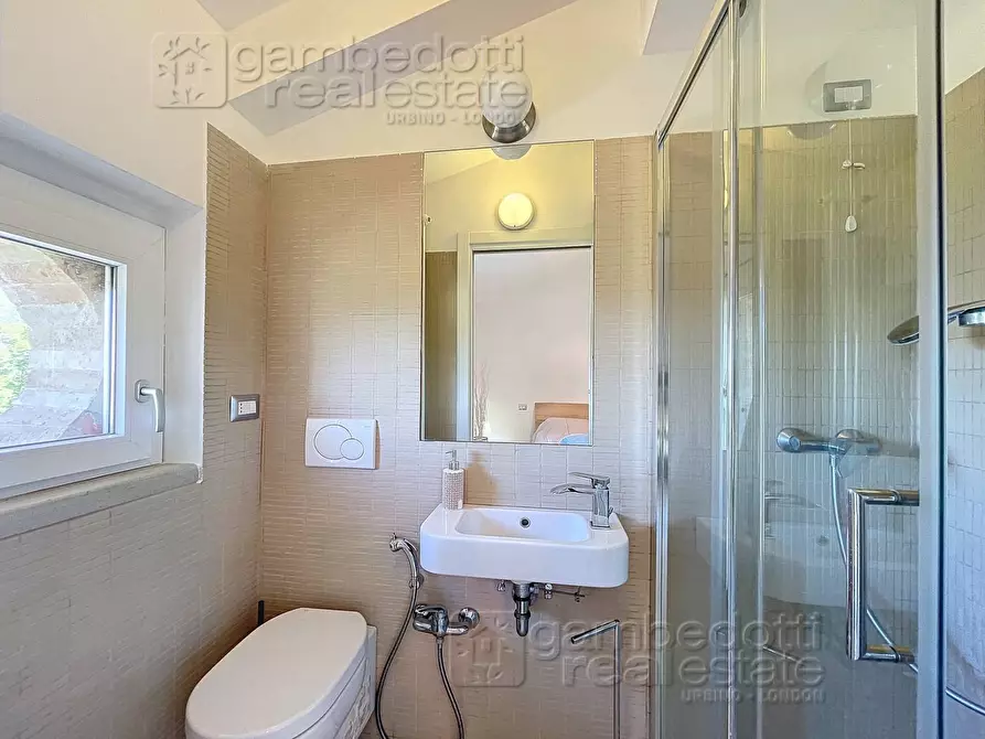 Immagine 20 di Appartamento in affitto  a Urbino