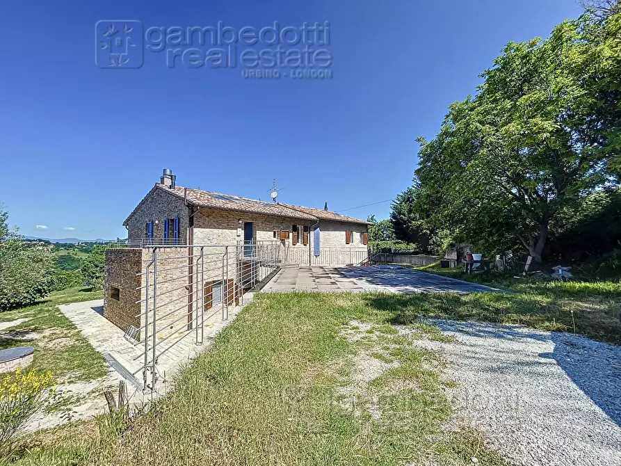 Immagine 37 di Appartamento in affitto  a Urbino