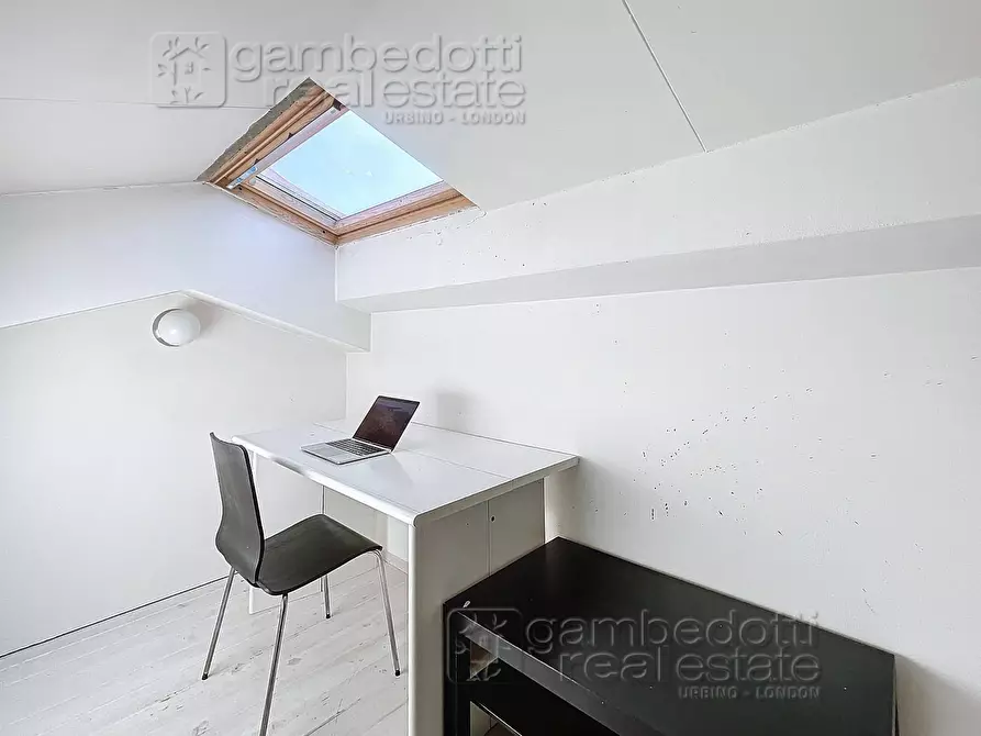 Immagine 24 di Appartamento in affitto  a Urbino