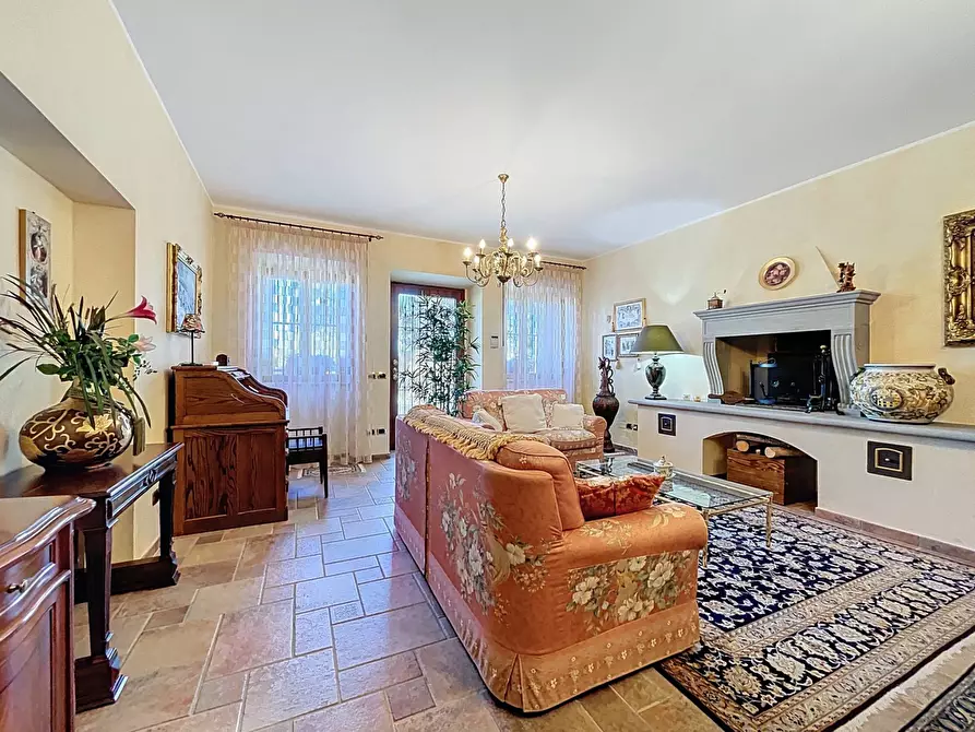 Immagine 13 di Villa in vendita  a Cagli